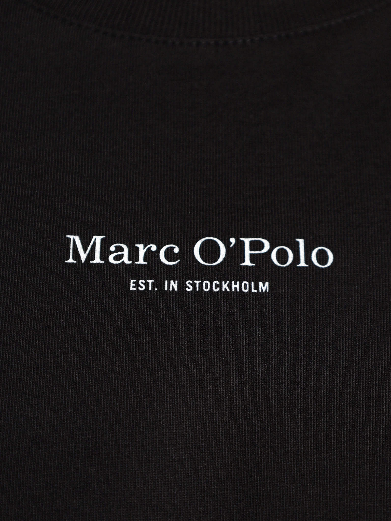 Футболка черного цвета из хлопка